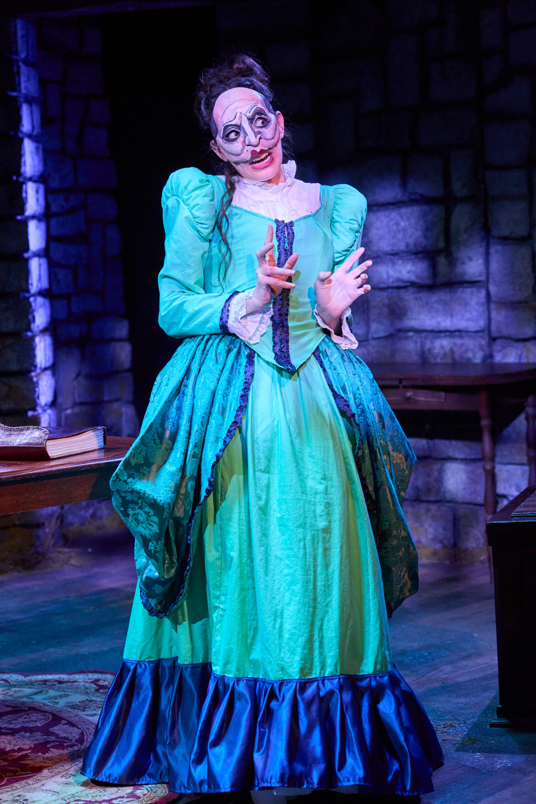 17-19-26-04_098A9850