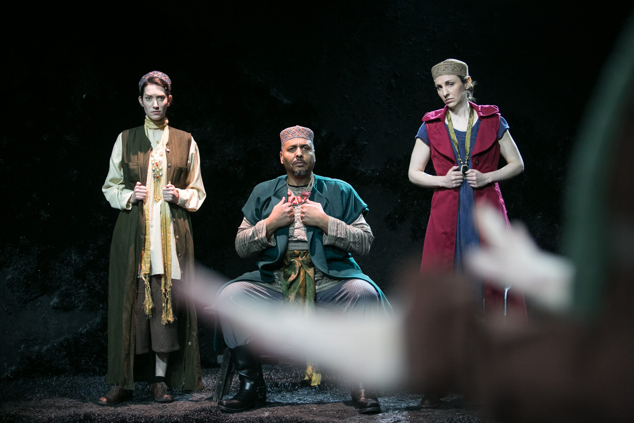 Caucasian Chalk Circle, Constellation Theatre Company, photo: Daniel Schwartz